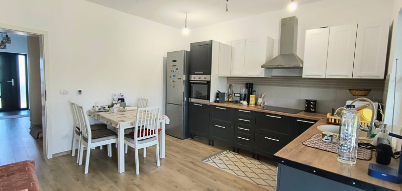 Casă de vânzare în comuna Pădureni, județul Timiș