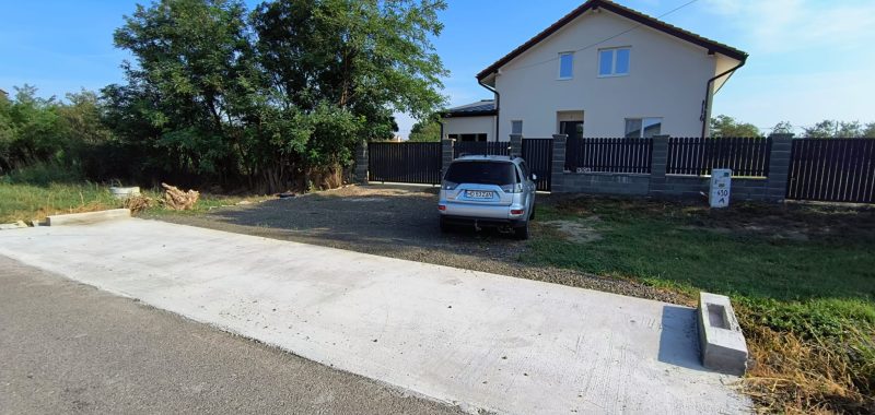 Casă de vânzare în comuna Pădureni, județul Timiș