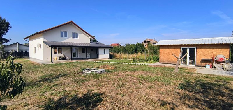 Casă de vânzare în comuna Pădureni, județul Timiș