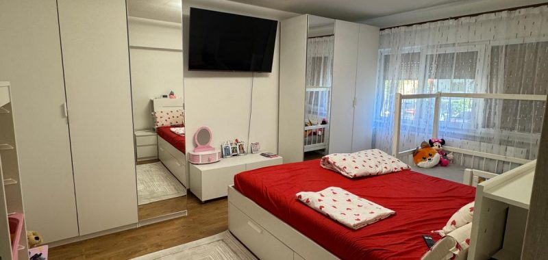 Apartament 3 camere, parter, decomandat, 69 mp, 15mp balcon