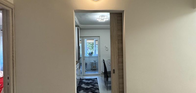 Apartament 3 camere, parter, decomandat, 69 mp, 15mp balcon