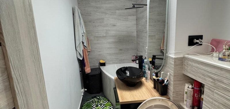 Apartament 3 camere, parter, decomandat, 69 mp, 15mp balcon
